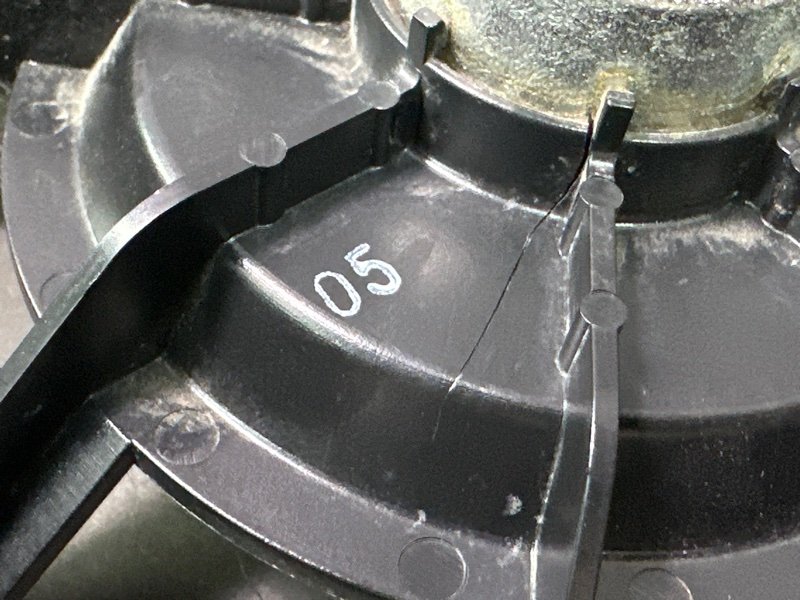 Динамик штатный Kia Ceed 1