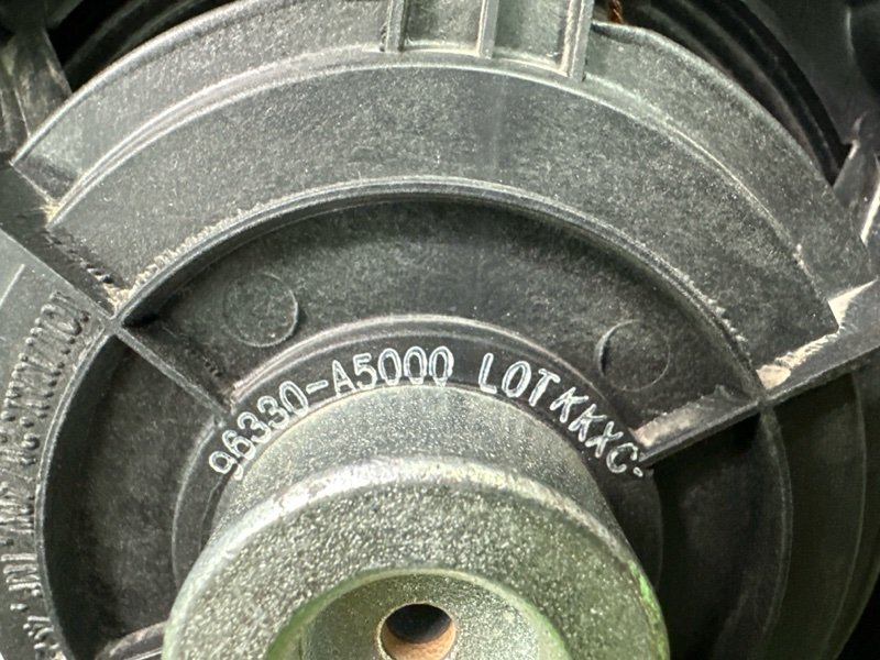 Динамик штатный Hyundai i30