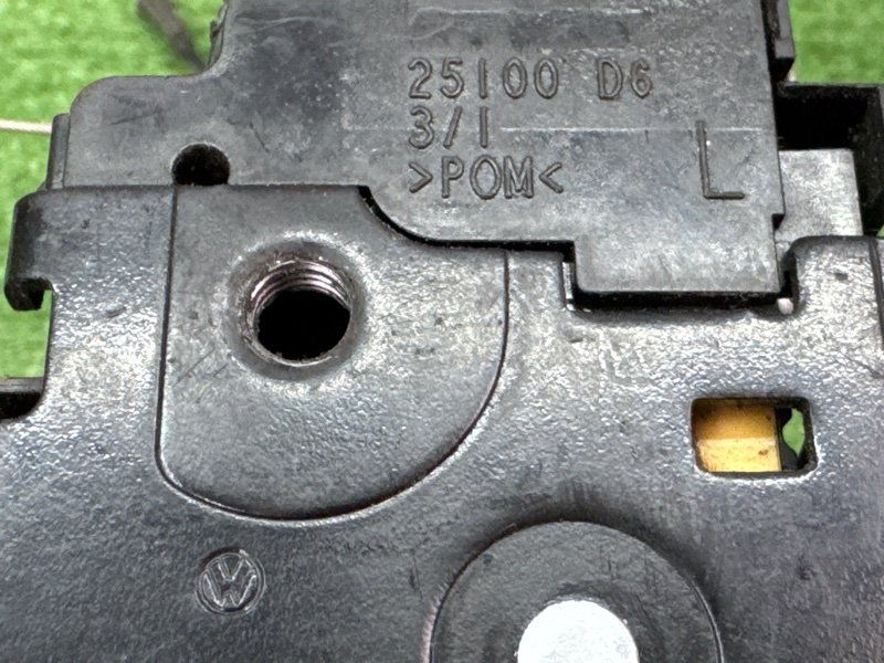 Замок двери Skoda Octavia A5