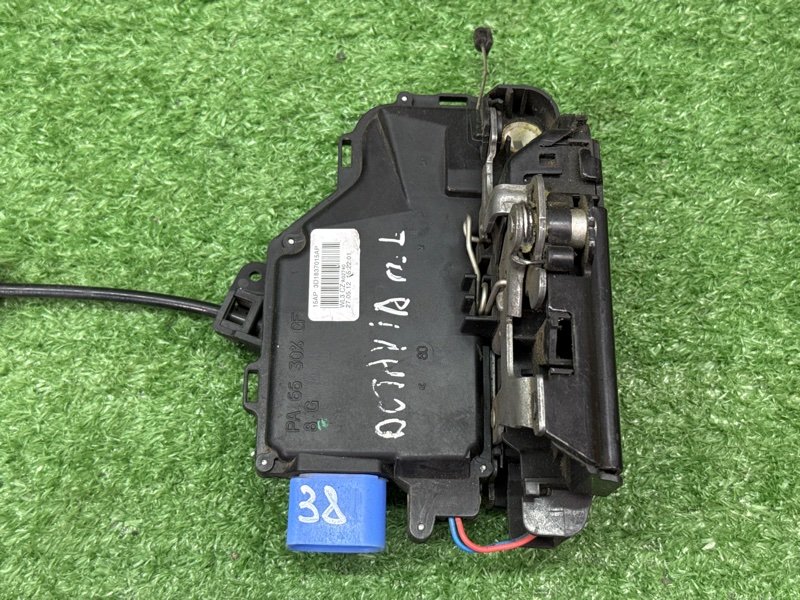 Замок двери Skoda Octavia A5