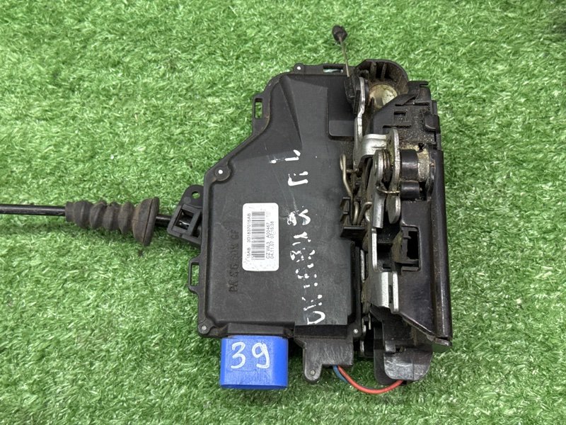 Замок двери Skoda Octavia A5