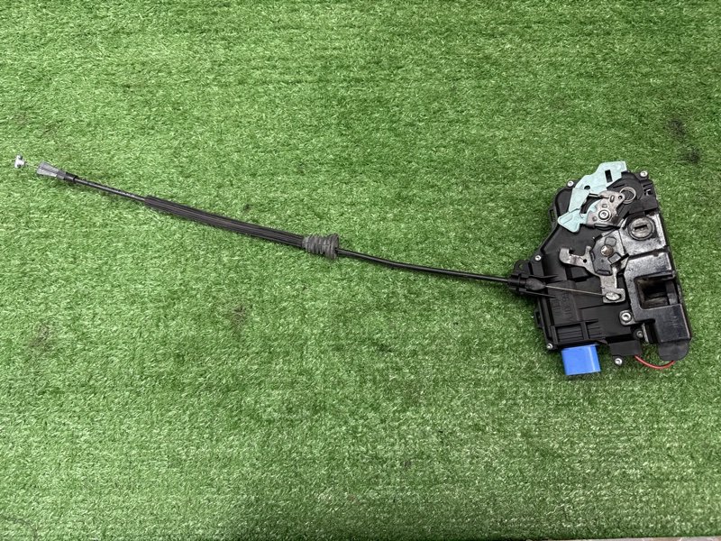 Замок двери Skoda Octavia A5