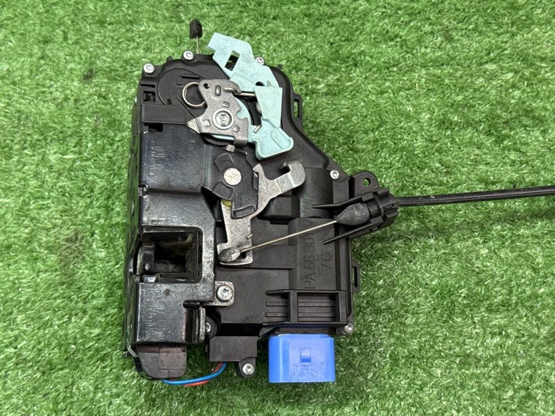 Замок двери Skoda Octavia A5