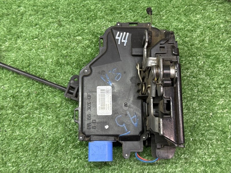 Замок двери Skoda Octavia A5