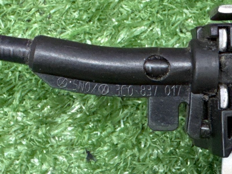 Замок двери Skoda Fabia 2