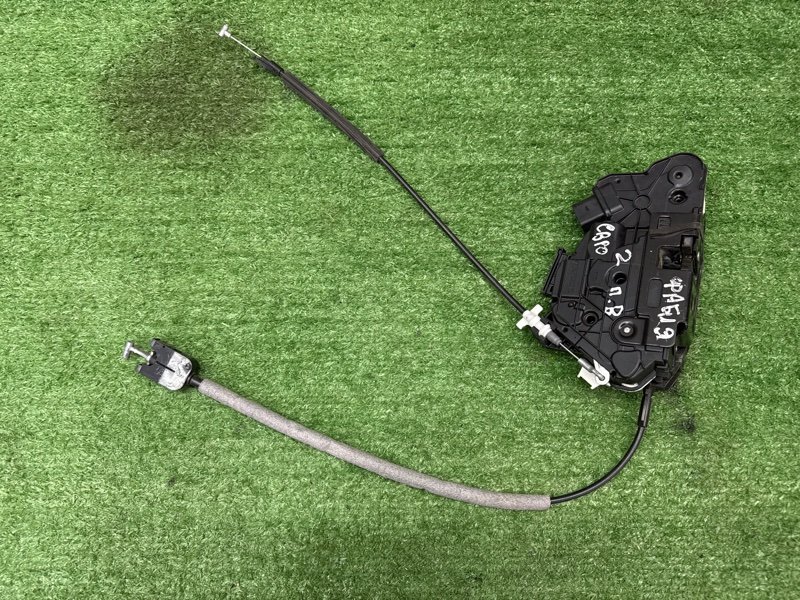 Замок двери Skoda Fabia 2