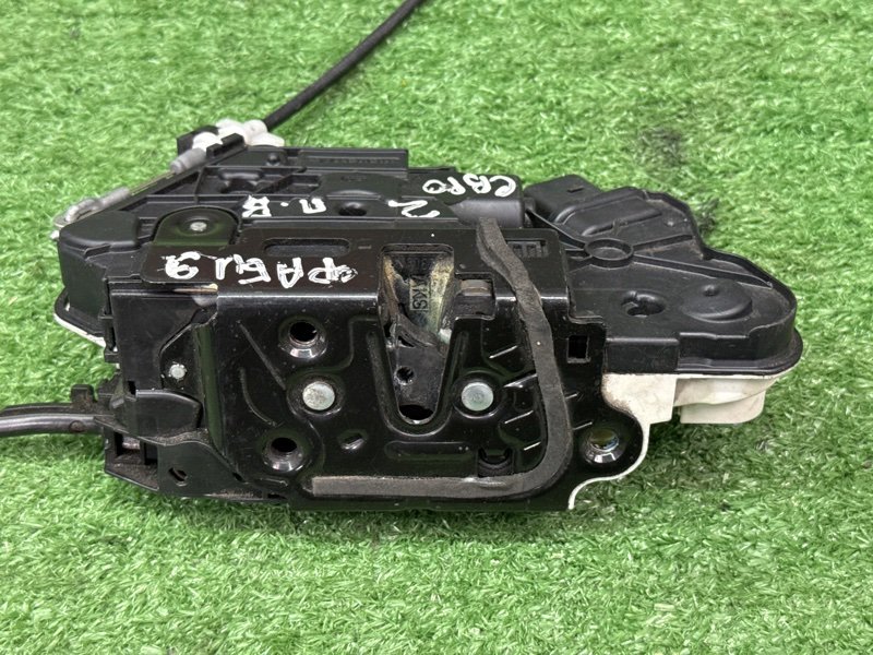 Замок двери Skoda Fabia 2