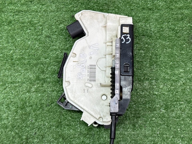 Замок двери Skoda Fabia 2