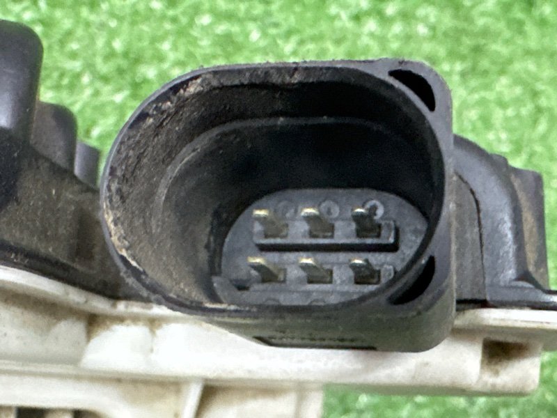 Замок двери Skoda Fabia 2