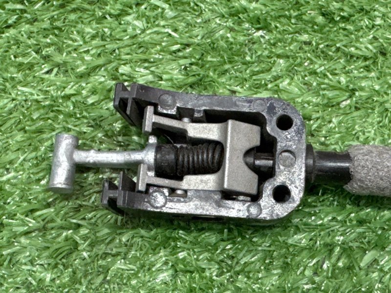 Замок двери Skoda Fabia 2