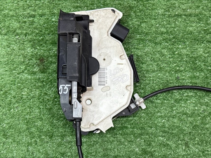 Замок двери Skoda Fabia 2