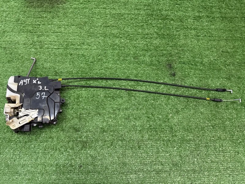 Замок двери Mitsubishi Outlander XL