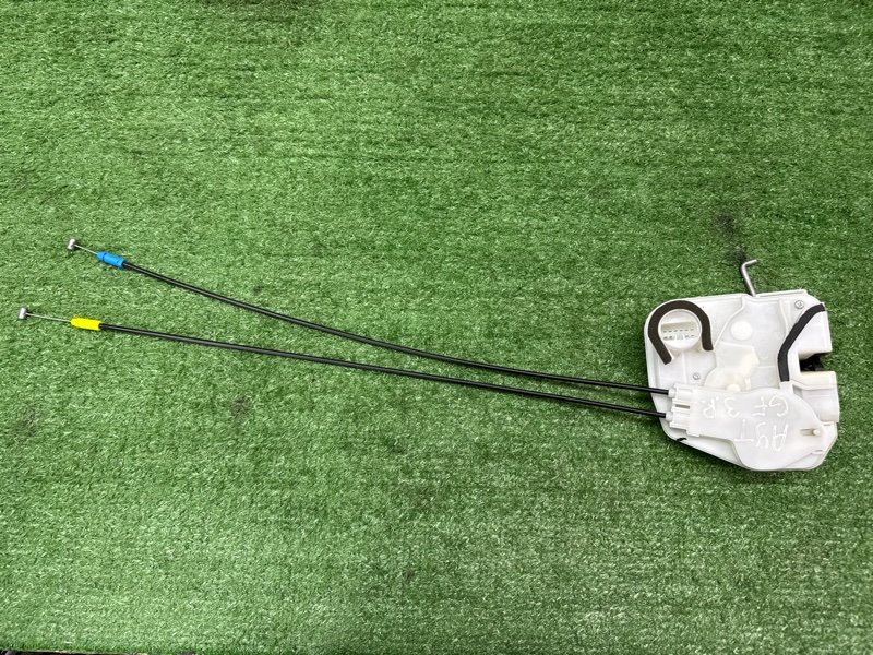 Замок двери Mitsubishi Outlander XL