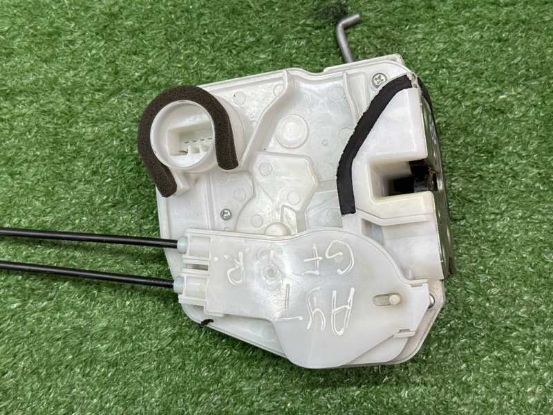 Замок двери Mitsubishi Outlander XL