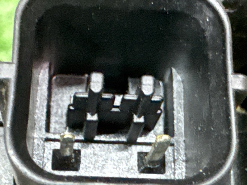 Замок двери Mitsubishi Lancer 9