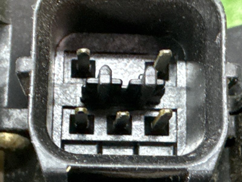 Замок двери Mitsubishi Lancer 9