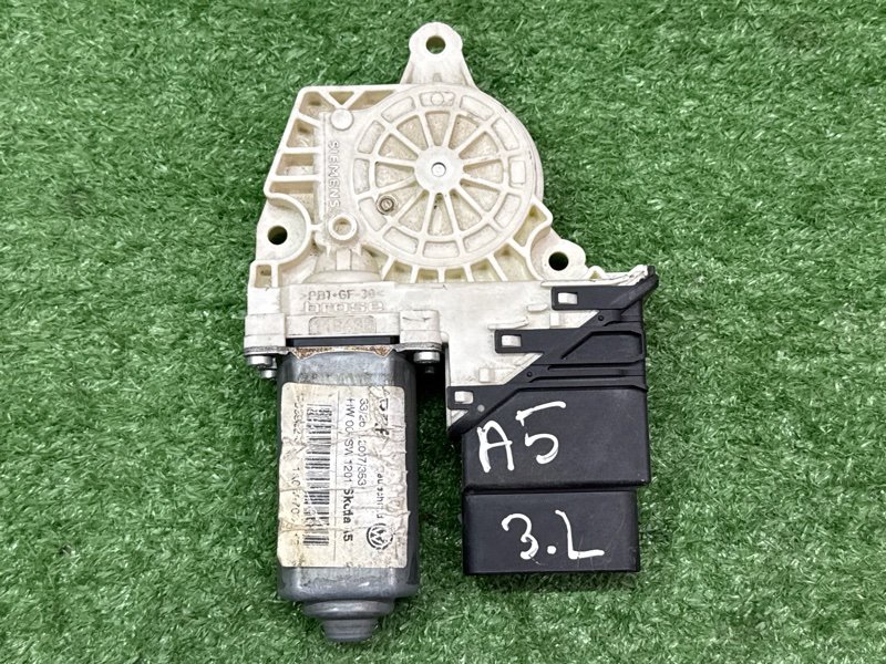 Мотор стеклоподъемника Skoda Octavia A5