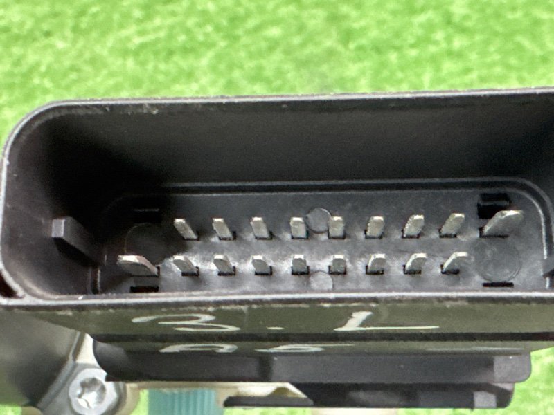 Мотор стеклоподъемника Skoda Octavia A5