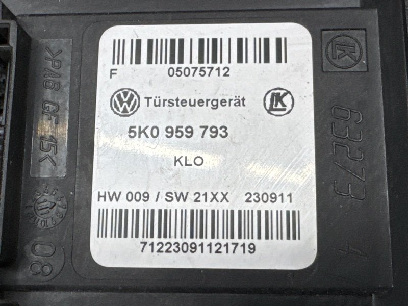 Мотор стеклоподъемника Skoda Octavia A5