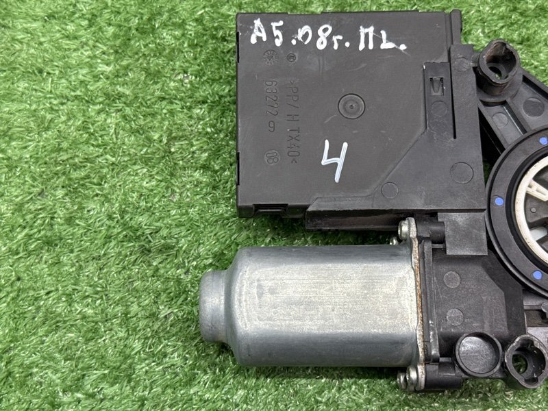 Мотор стеклоподъемника Skoda Octavia A5