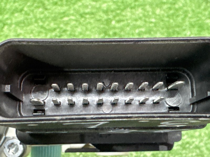 Мотор стеклоподъемника Skoda Octavia A5