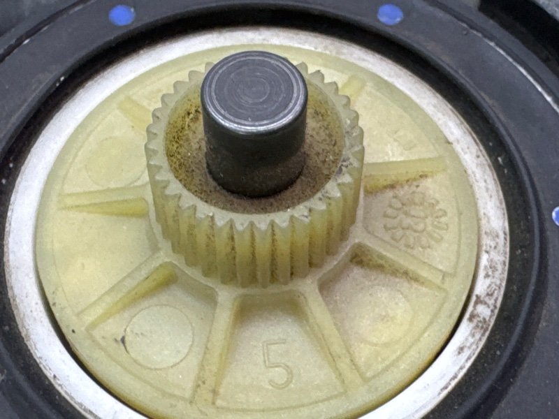 Мотор стеклоподъемника Skoda Octavia A5