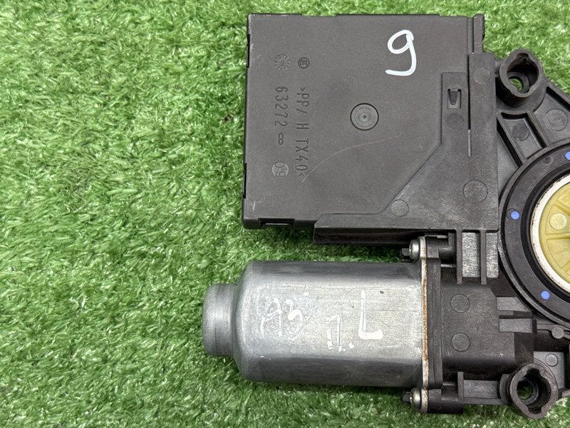 Мотор стеклоподъемника Skoda Octavia A5