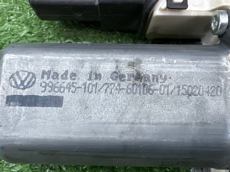 Мотор стеклоподъемника Skoda Octavia A5