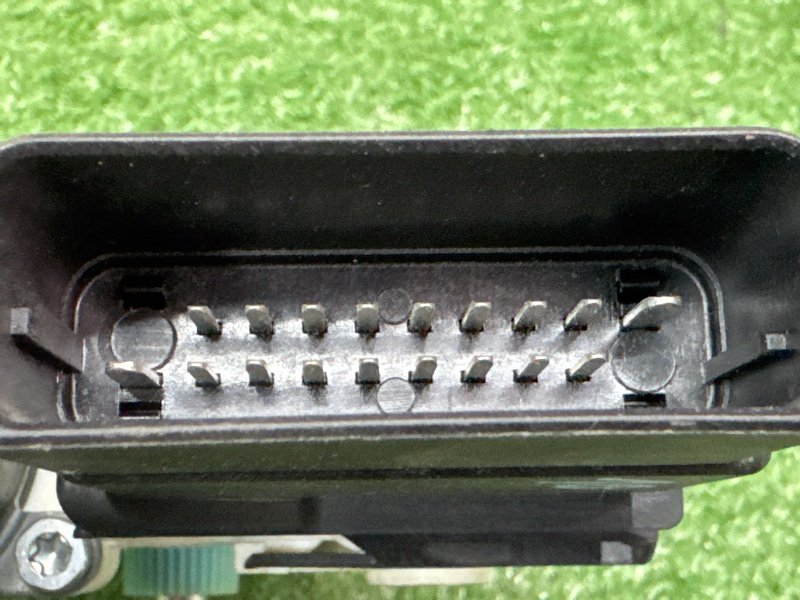 Мотор стеклоподъемника Skoda Octavia A5