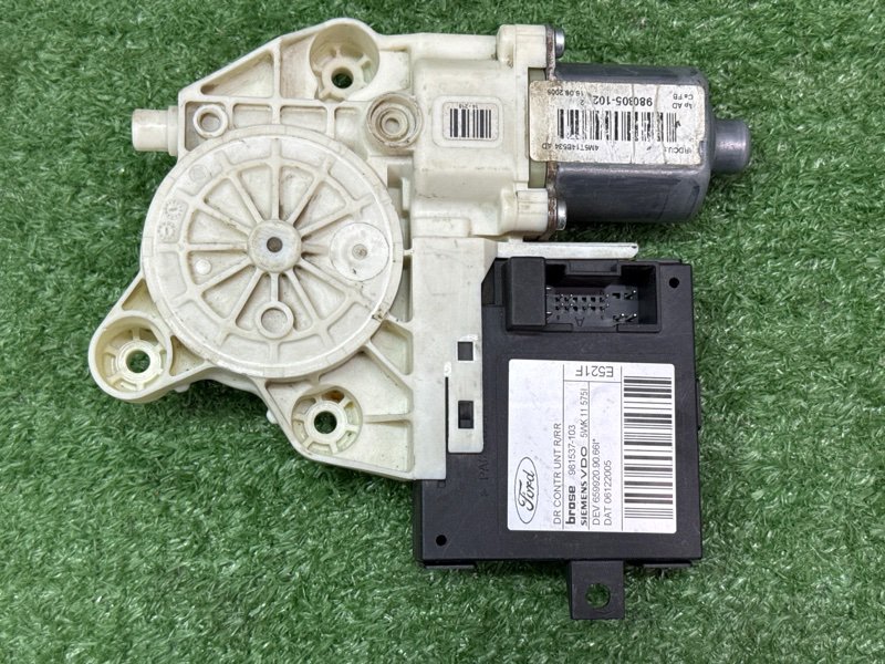 Мотор стеклоподъемника Ford Focus 2