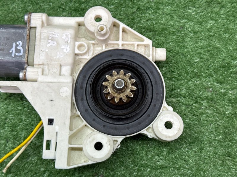 Мотор стеклоподъемника Ford Focus 2