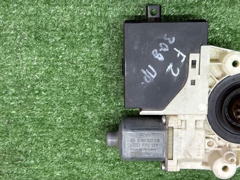 Мотор стеклоподъемника Ford Focus 2