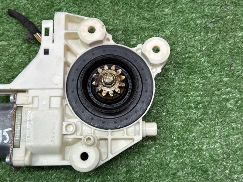 Мотор стеклоподъемника Ford Focus 2