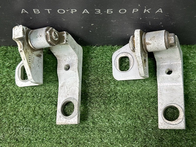 Петли двери Ford Focus