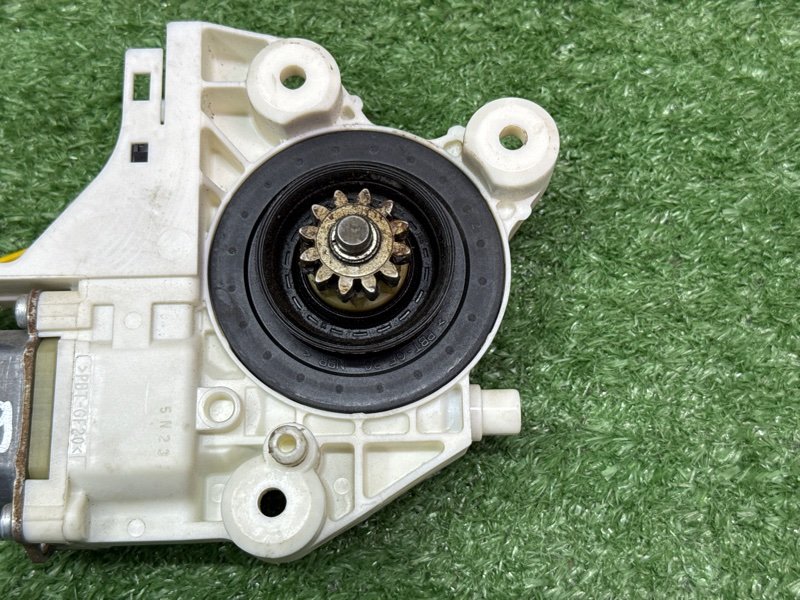 Мотор стеклоподъемника Ford Focus 2