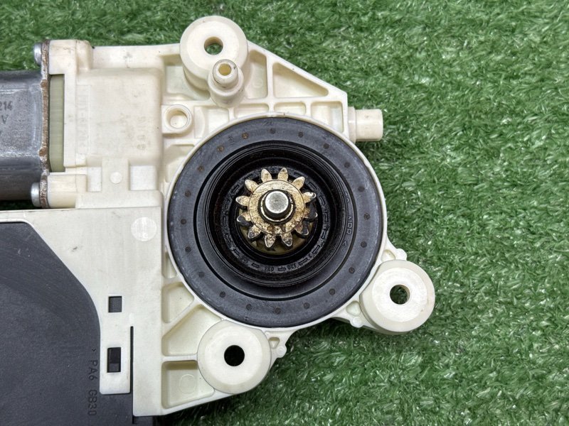 Мотор стеклоподъемника Ford Focus 2