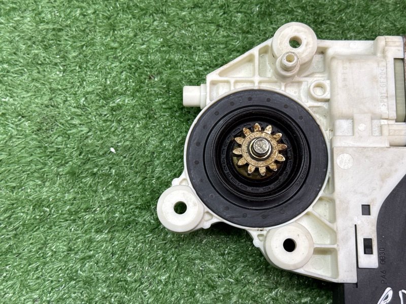 Мотор стеклоподъемника Ford Focus 2