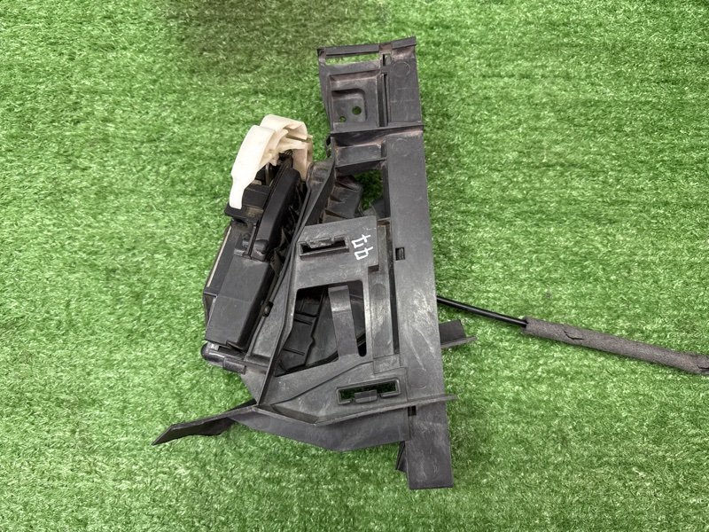 Замок двери Ford Focus 2