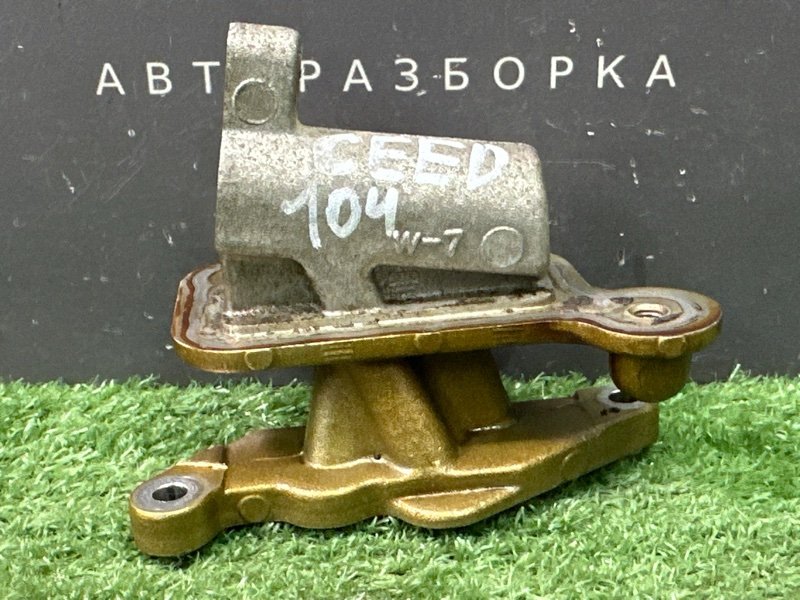 Кронштейн клапана фаз Kia Ceed 2 2012 JD