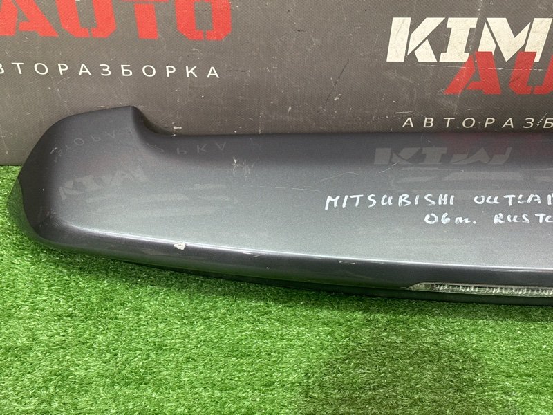 Спойлер крышки багажника Mitsubishi Outlander
