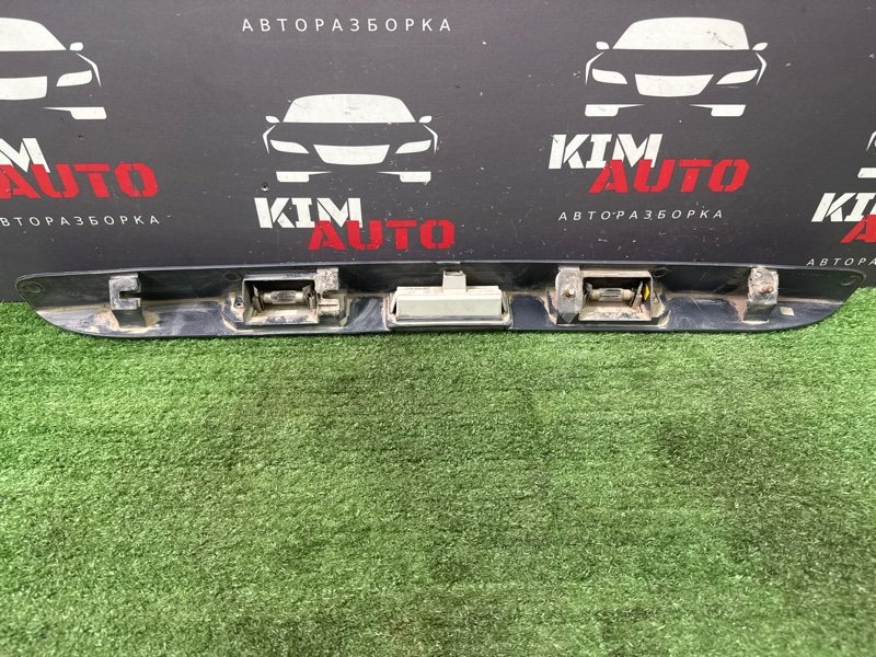 Накладка крышки багажника Ford C-Max