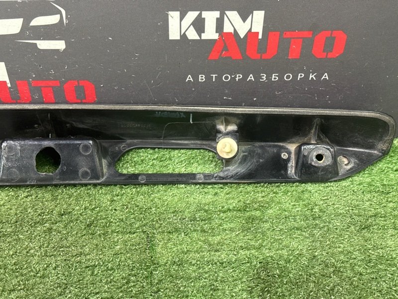 Накладка крышки багажника Hyundai Accent