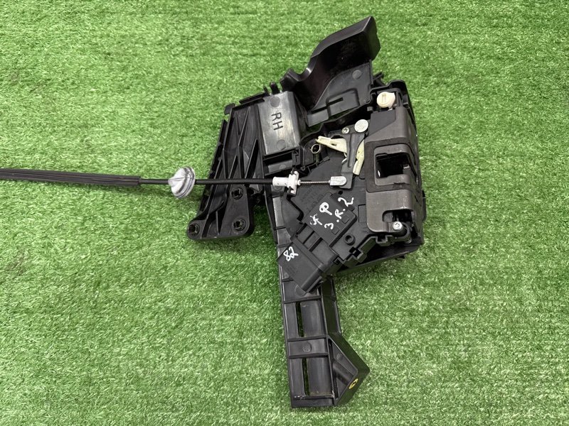 Замок двери Ford Focus 2