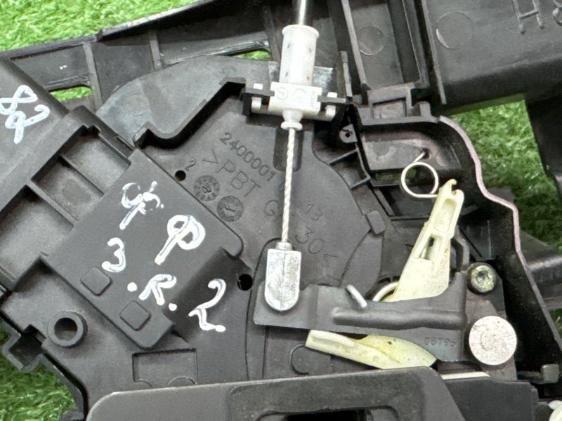 Замок двери Ford Focus 2