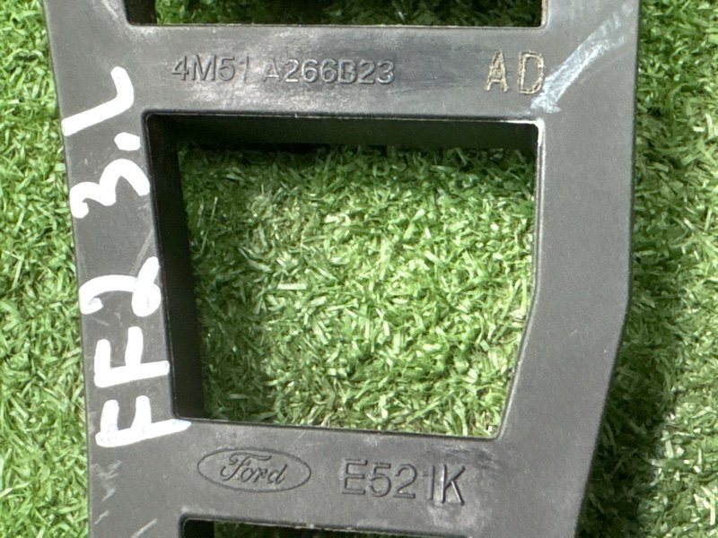 Кронштейн ручки двери Ford Focus 2