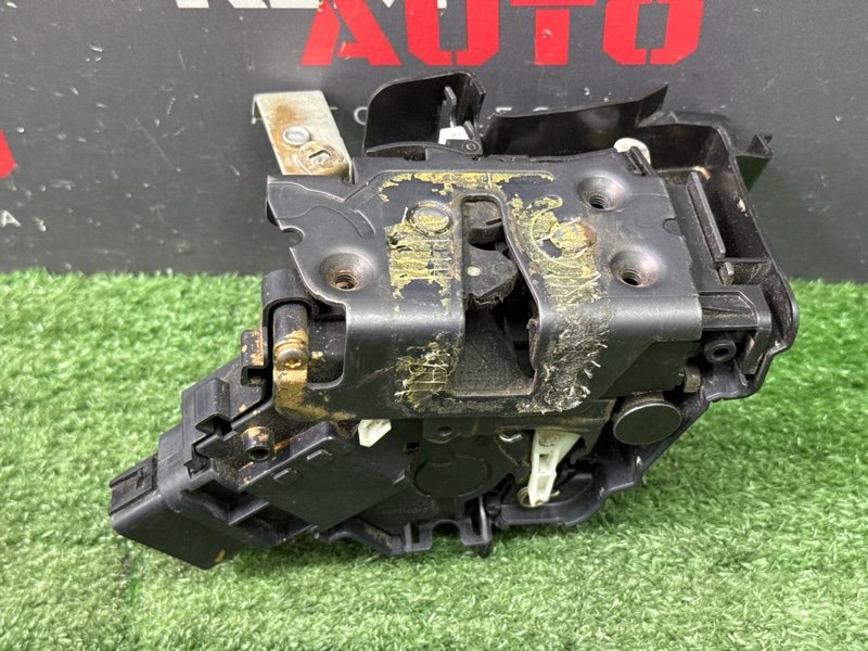 Замок двери Ford Mondeo 4