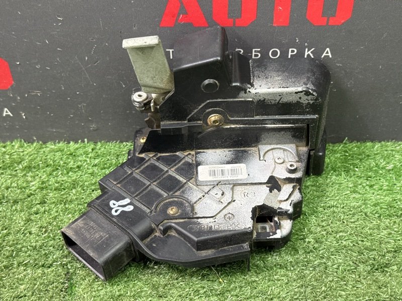 Замок двери Ford Focus 2