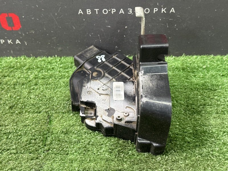 Замок двери Ford Focus 2