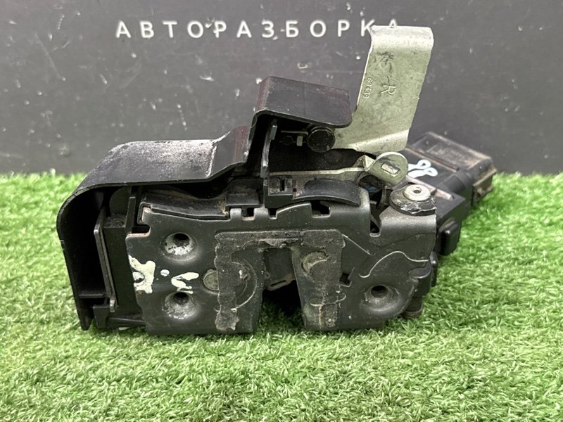 Замок двери Ford Focus 2