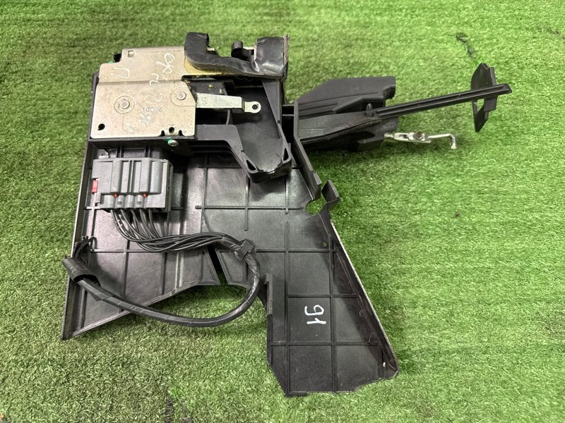 Замок двери Ford Fusion